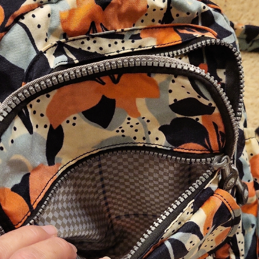 Floral Patterned Backpack - Picture 11 of 12